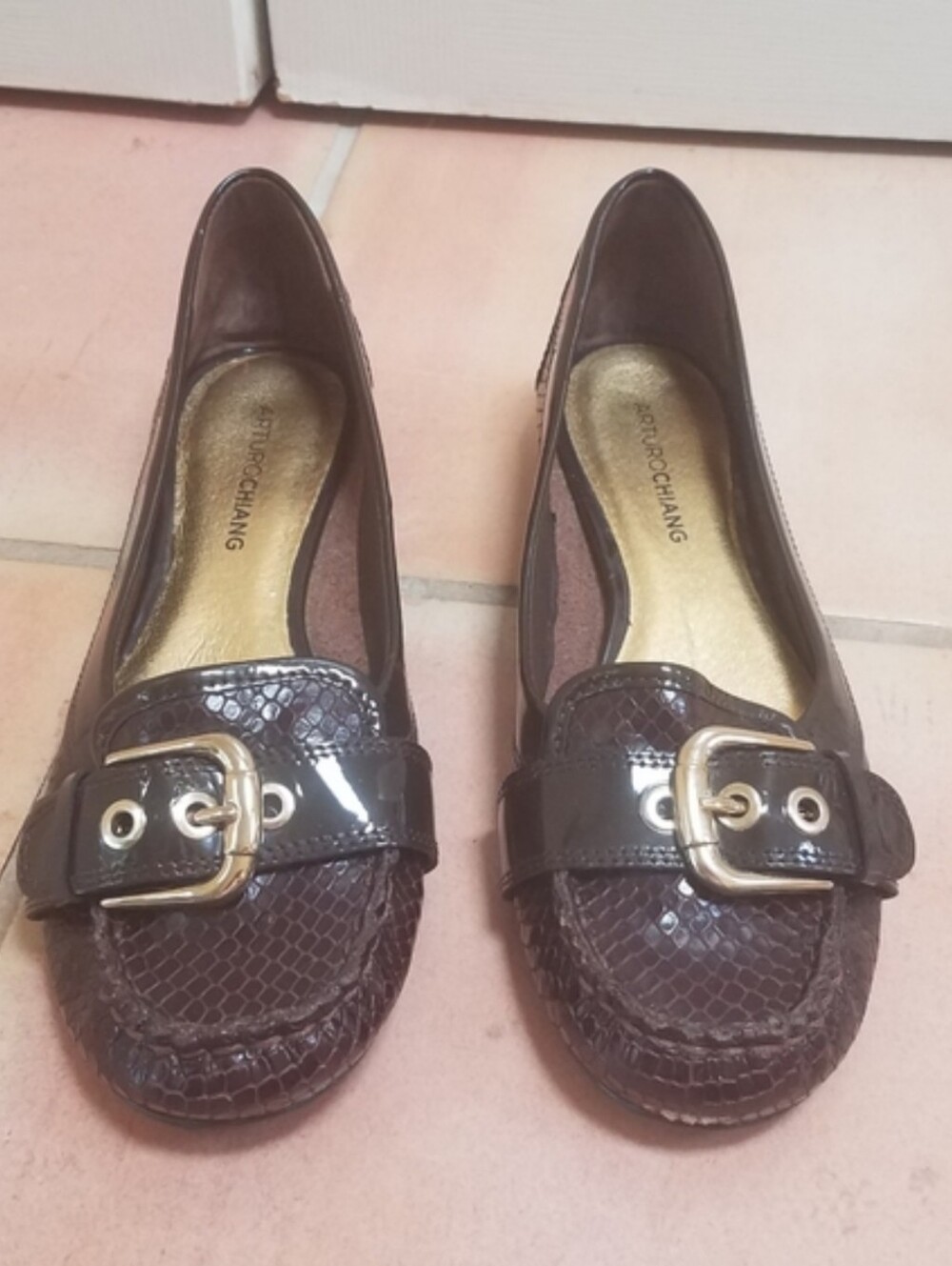 Arturo Chiang brown slip-on loafers